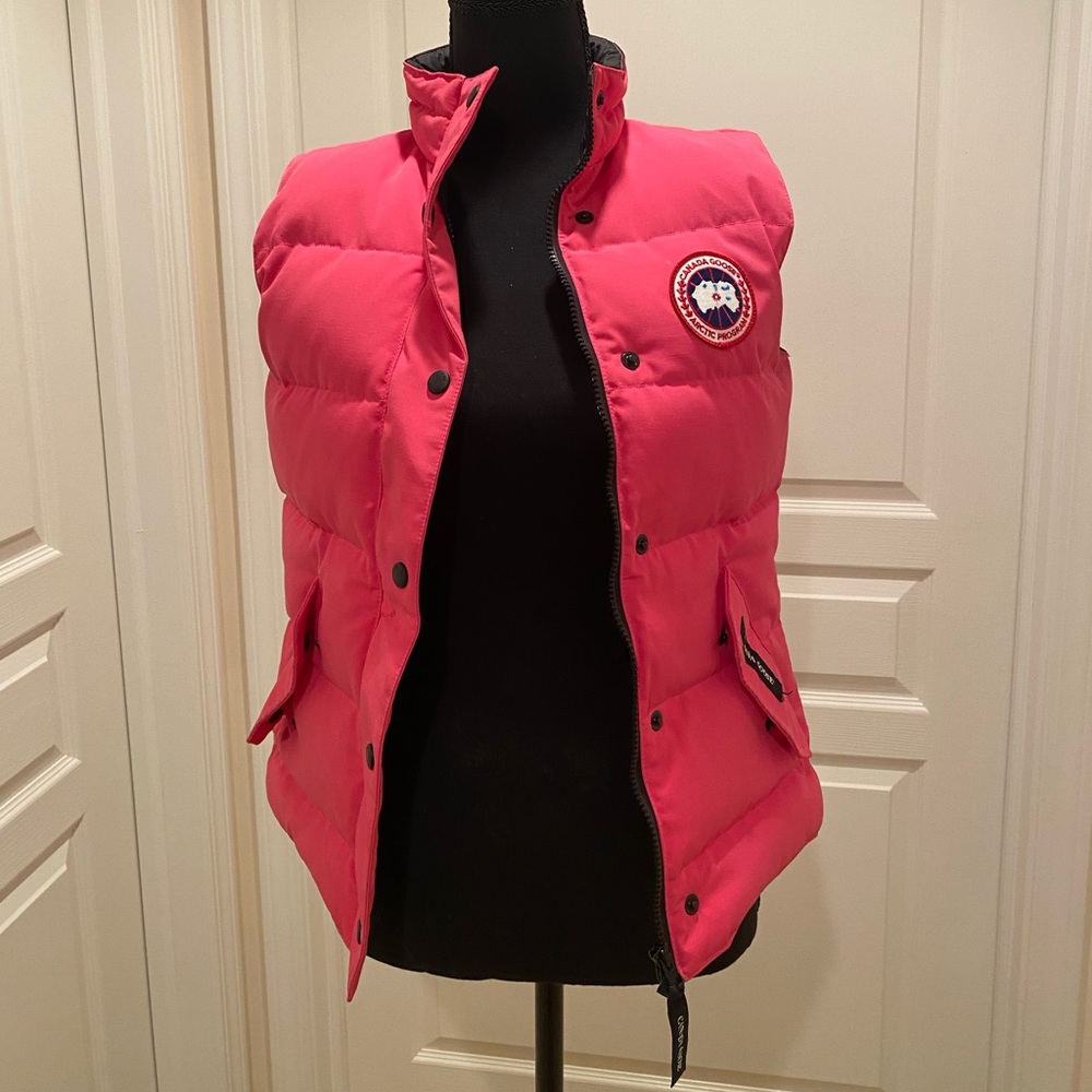 Canada Goose Hot Pink Vest Size XS